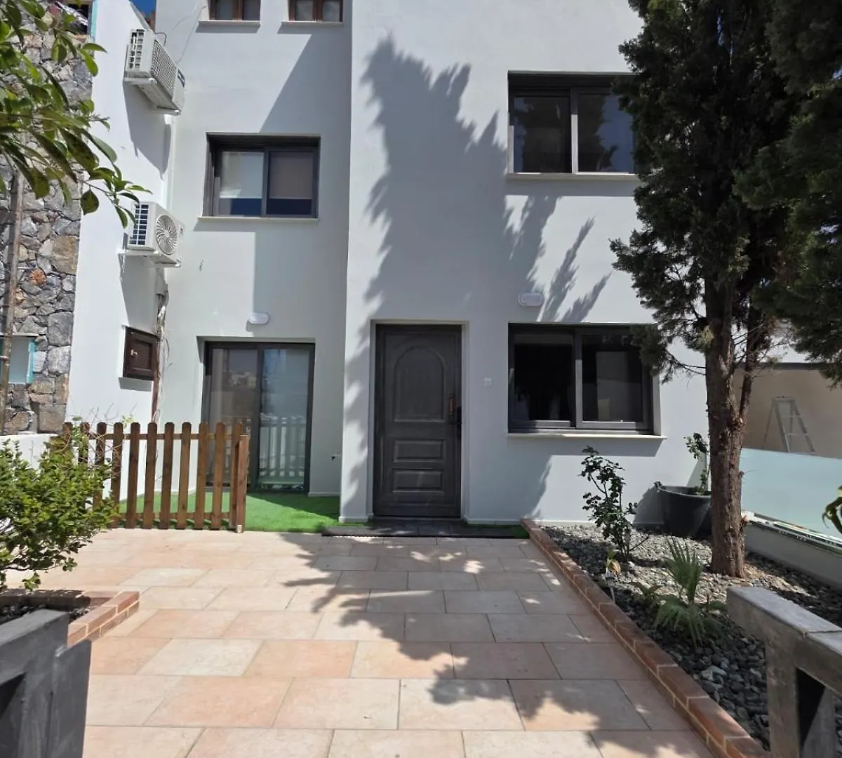 ** Penzion Town Centre Suites Larnaca Kypr